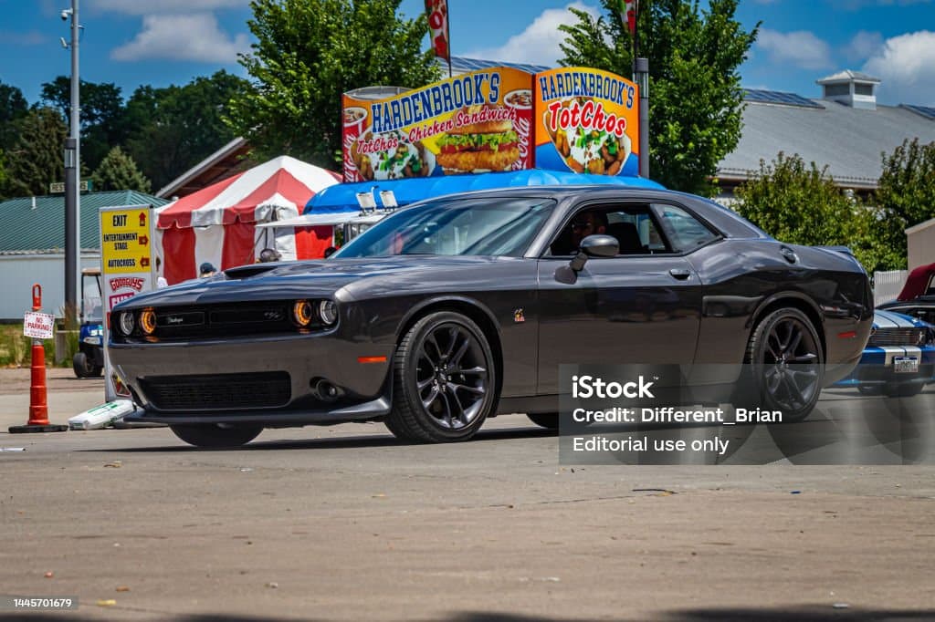 Dodge SRT Hellcat 6