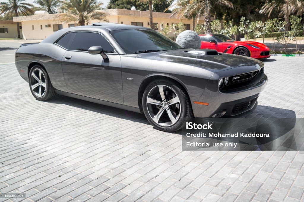 Dodge SRT Hellcat 2